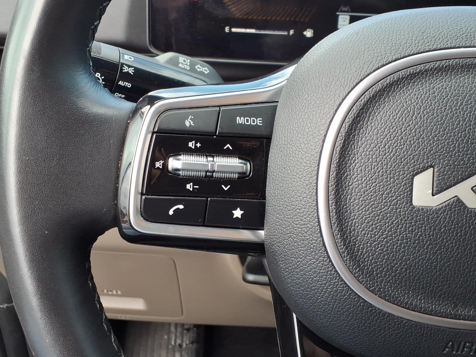 2025 Kia Carnival LXS