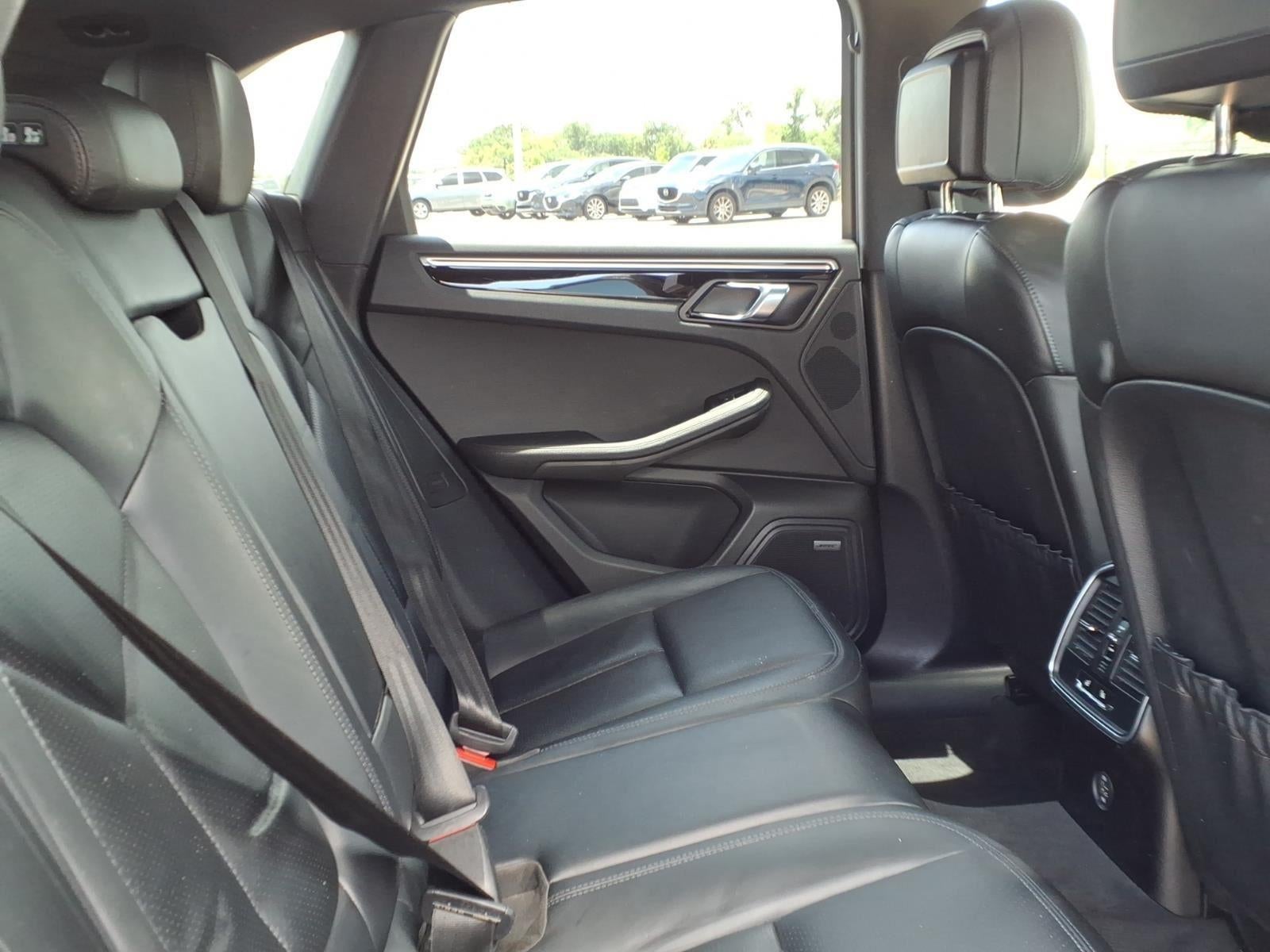 2018 Porsche Macan Base