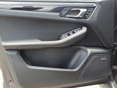 2018 Porsche Macan Base