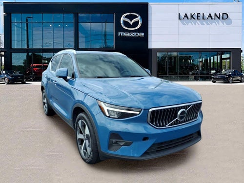 2023 Volvo XC40 Plus Bright Theme