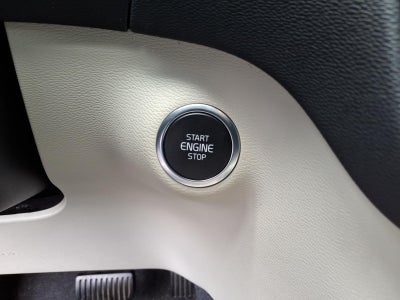 2023 Volvo XC40 Plus Bright Theme