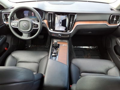 2025 Volvo V60 Cross Country Plus