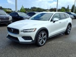 2025 Volvo V60 Cross Country Plus