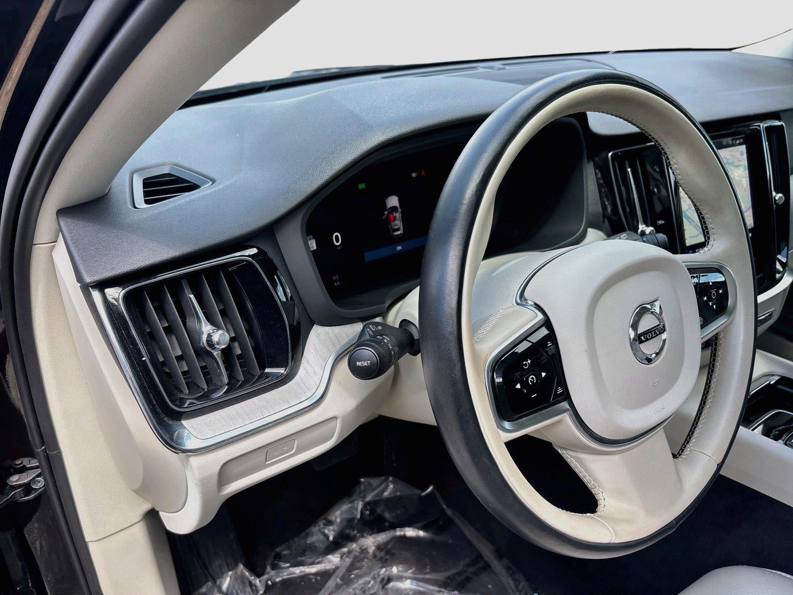 2025 Volvo V60 Cross Country Plus