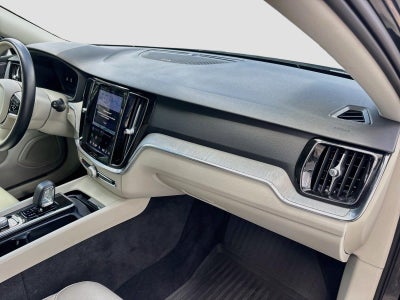2025 Volvo V60 Cross Country Plus