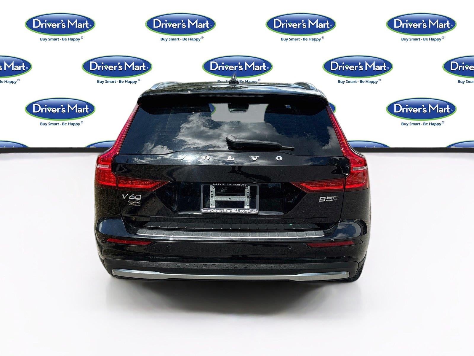2025 Volvo V60 Cross Country Plus