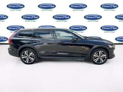 2025 Volvo V60 Cross Country Plus