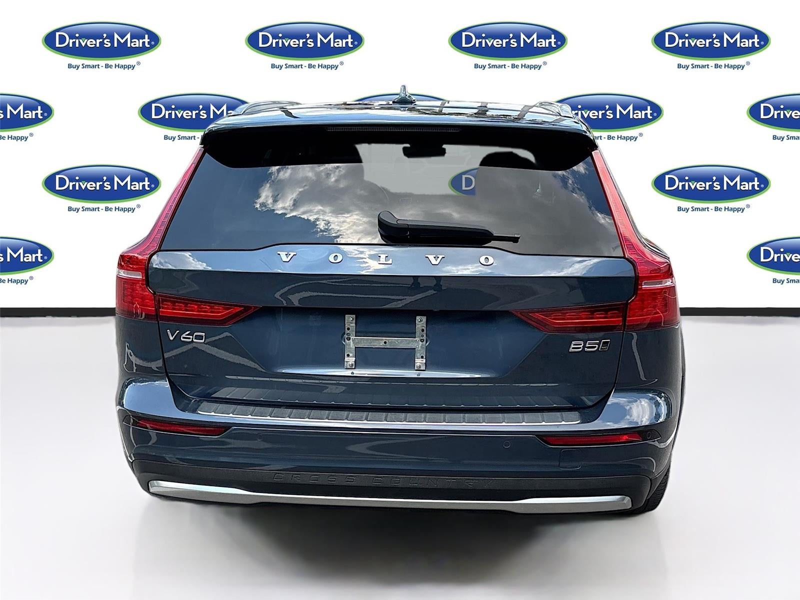 2025 Volvo V60 Cross Country Plus