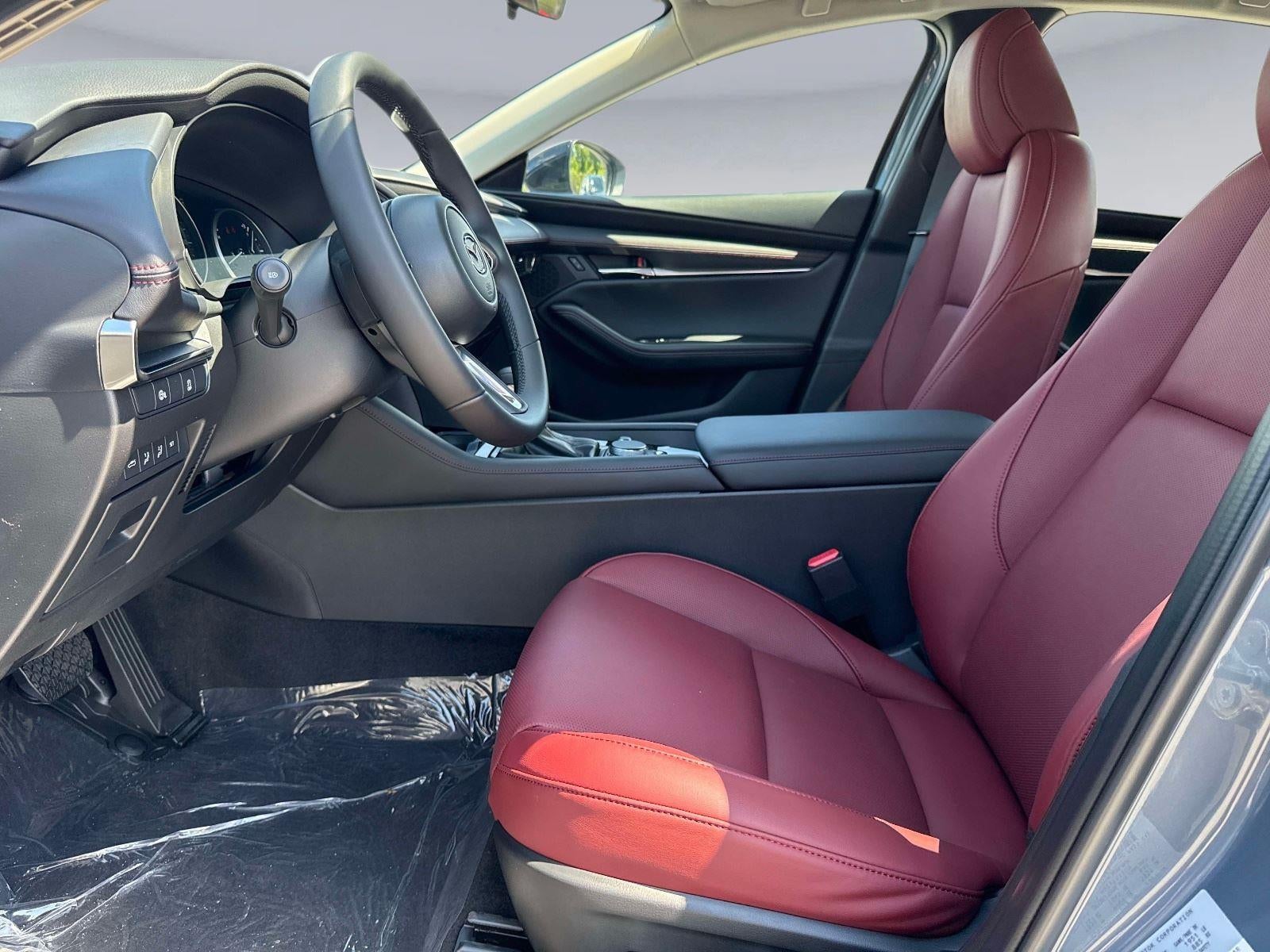 2026 Mazda Mazda3 Sedan 2.5 S Carbon Edition AWD