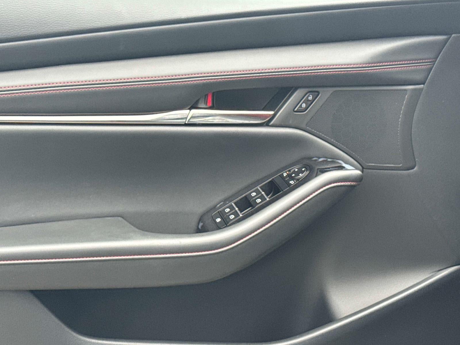 2026 Mazda Mazda3 Sedan 2.5 S Carbon Edition AWD