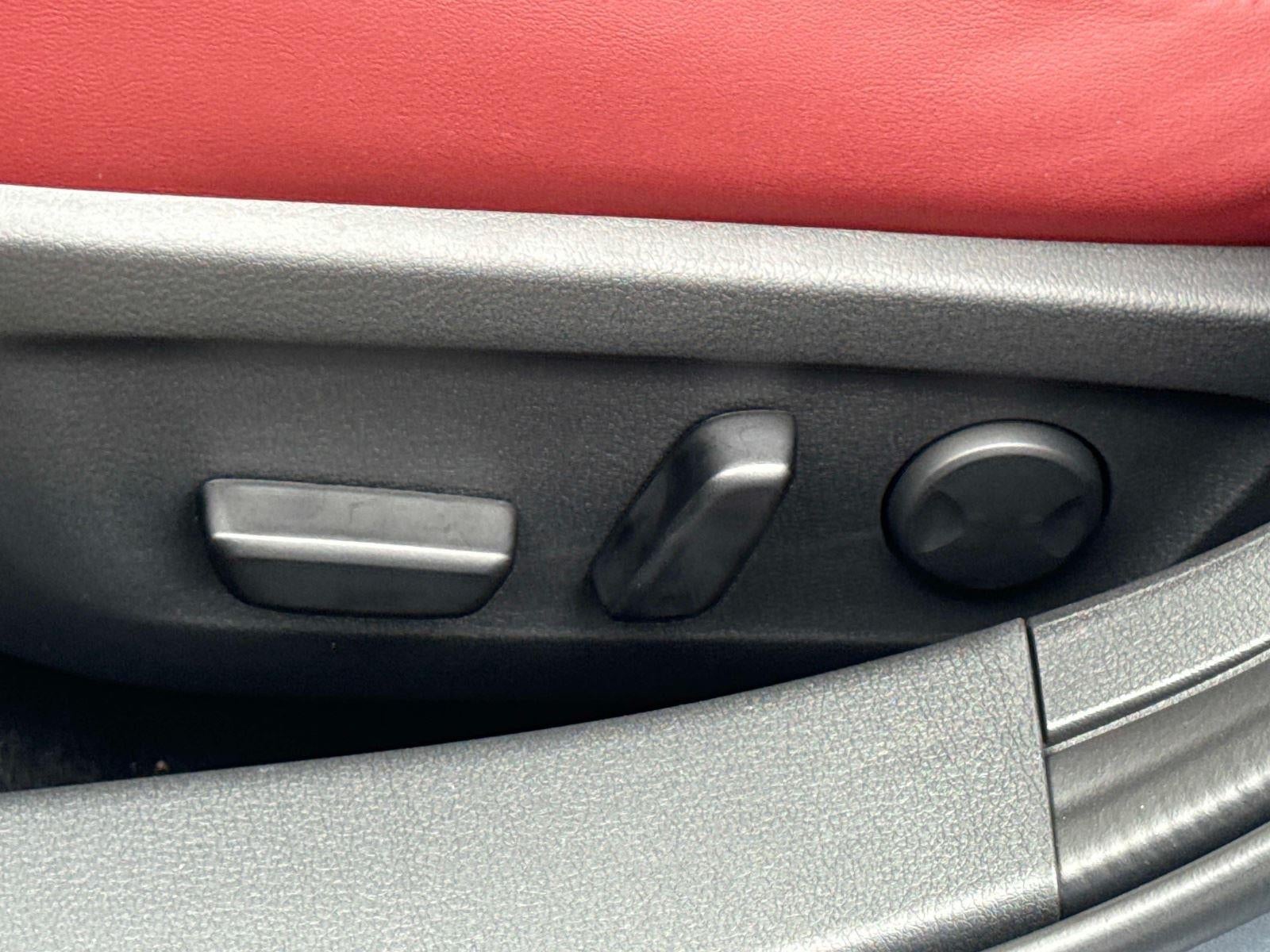 2026 Mazda Mazda3 Sedan 2.5 S Carbon Edition AWD