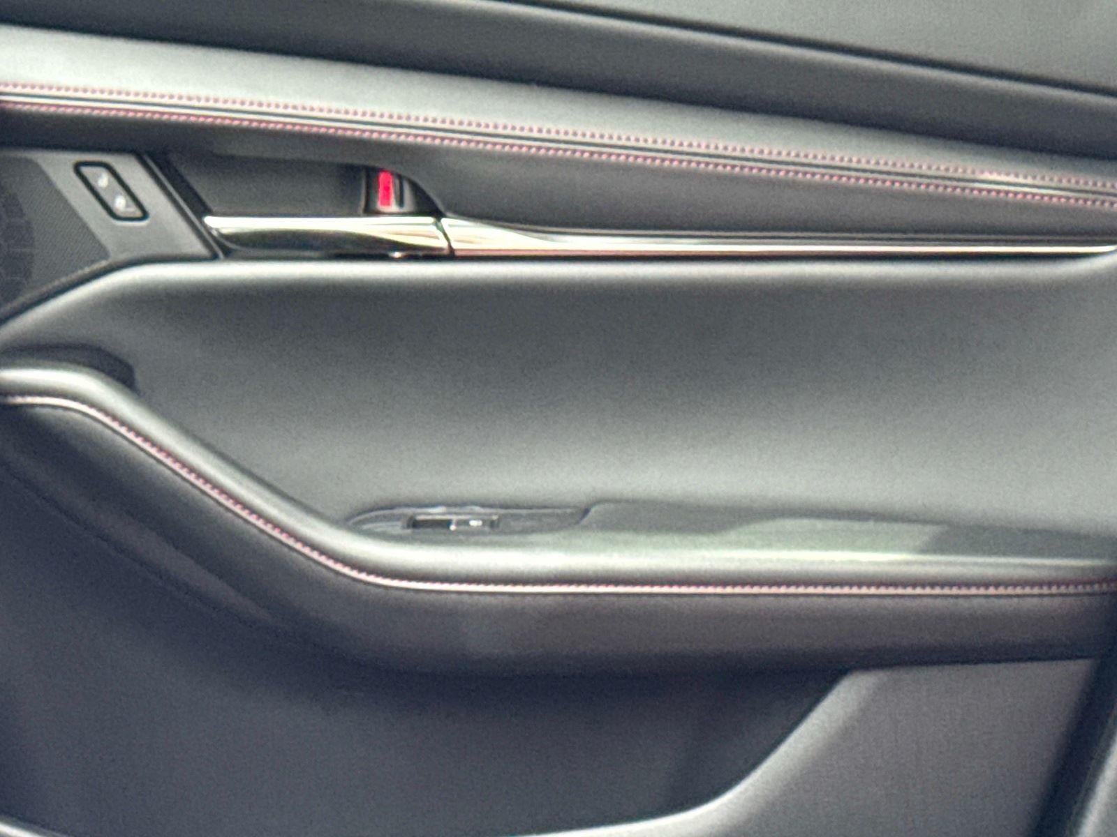 2026 Mazda Mazda3 Hatchback 2.5 S Carbon Edition AWD