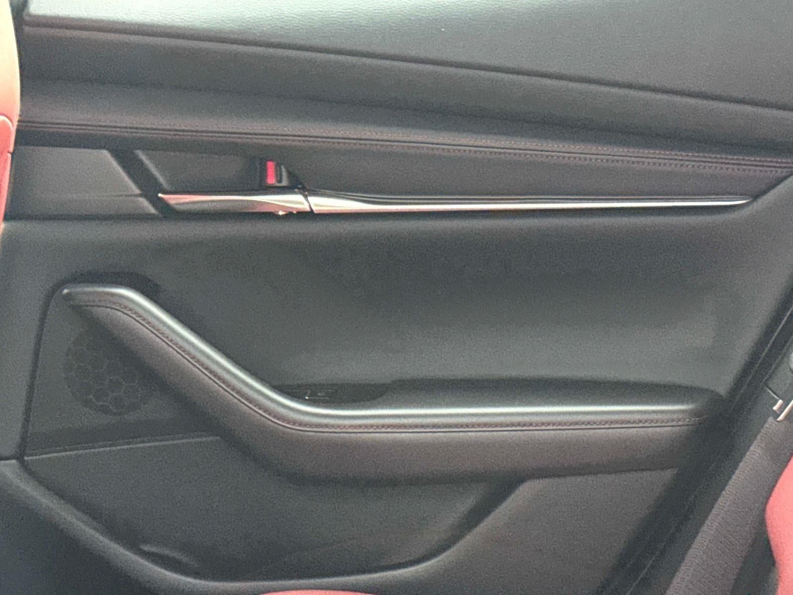 2026 Mazda Mazda3 Hatchback 2.5 S Carbon Edition AWD